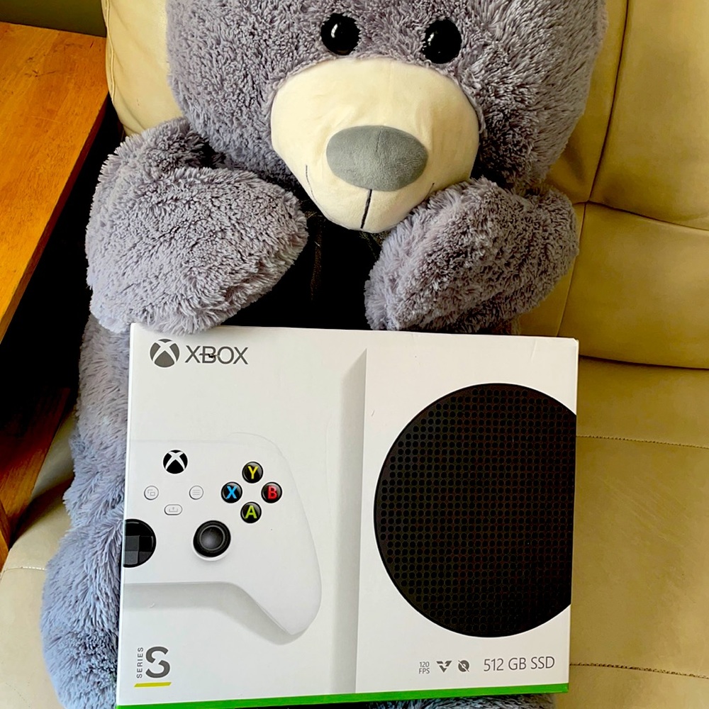 NEVER OPENED Xbox series S !!!